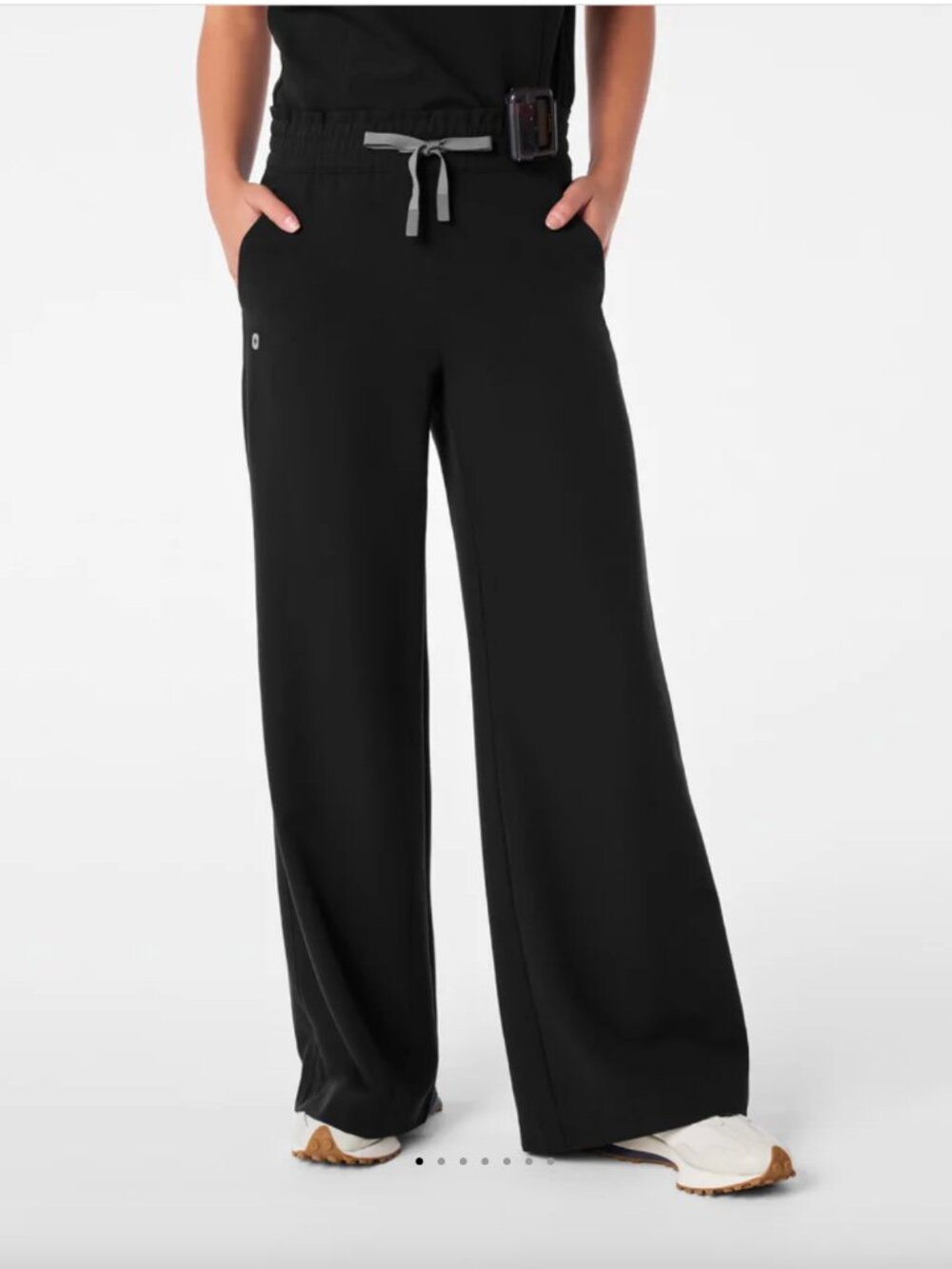NWT FIGS Allison Ultra Wide Leg Scrub Pants Black MP Medium Petite Sold Out